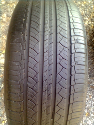 ขายยางขนาด 285/50R20  มิชลิน ปี08  2เส้น ปี10  2เส้น  จำนวน 4 เส้น