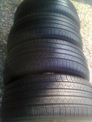 ขายยางขนาด 285/50R20  มิชลิน ปี08  2เส้น ปี10  2เส้น  จำนวน 4 เส้น