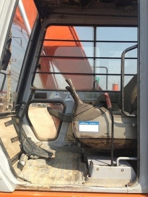 รถแบคโฮ HITACHI EX100-2