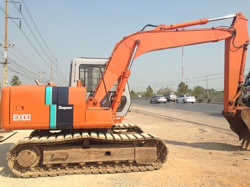 รถแบคโฮ HITACHI EX100-2