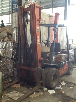 THAILIFT 3 ตัน เสา 6 เมตร ล้อหน้าคู่ เครื่องยนต์ มือสอง