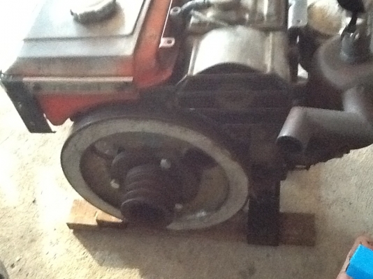 ขายเครื่อง"ยันม่า"รุ่นเจ้าพลัง 105แรง ราคา 9,500 บาท