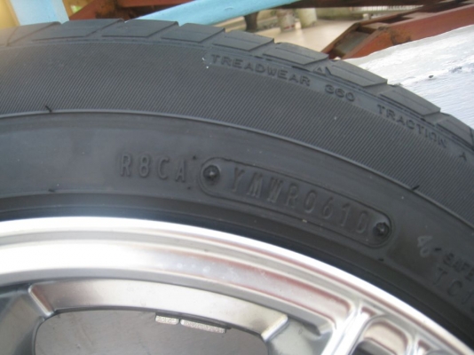 ขายล้อแม็ก Lenso Project D Spec-D 15"x7" et 40 4รู 100+ยางปี 10 ( 081-3747940 )