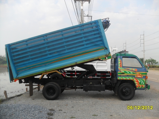 ขาย 6 ล้อดั้ม สวยๆ 1 คัน ครับ