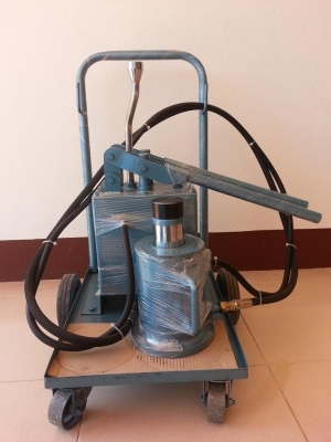 ขายแม่แรงสนาม 60 ตัน