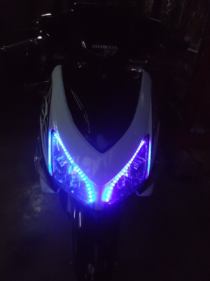 ขาย HONDA CLICK COMBI BRAKE  ออโต้เมติก สภาพดี (NO BOOK) เอาไว้ขี่เข้าสวนคับ,มีใบซื้อขายให้ครับ ราคาถูก 7,000.-ครับ