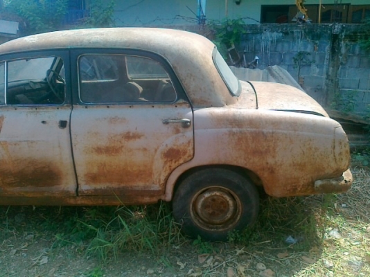 โปรดอ่านความคิดเห็นข่างล่างหน่อยครับว่าคนที่มาโพสน่าเชื่อถือหรือเปล่าทั้งๆที่เขาก็ขายของเหมือนกันในเว็บแต่มาโพสแนวแบบนี้มันจะทำให้ใครเสียหายหรือไม่ครับ ยังไงก็ให้นึกถึงว่าตัวเองก็ขายของในเว้บเช่นกันไม่ควรมาโจมตีสิ่งที่ไม่จิง  อีแค่เบนซ์เก่าๆมีแต่โครงใส้ใน