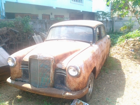 โปรดอ่านความคิดเห็นข่างล่างหน่อยครับว่าคนที่มาโพสน่าเชื่อถือหรือเปล่าทั้งๆที่เขาก็ขายของเหมือนกันในเว็บแต่มาโพสแนวแบบนี้มันจะทำให้ใครเสียหายหรือไม่ครับ ยังไงก็ให้นึกถึงว่าตัวเองก็ขายของในเว้บเช่นกันไม่ควรมาโจมตีสิ่งที่ไม่จิง  อีแค่เบนซ์เก่าๆมีแต่โครงใส้ใน