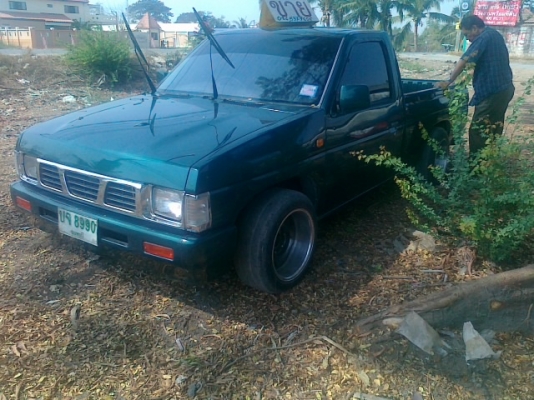 นิสสันบิ๊กเอ็มทำเป็นสี่ขอ รถปี96 จอโค้งฝาแดงรถสวยมากๆคานหน้ามีตัวเลขภายในสอาดพร้อมใช้งาน รถติดบางทั้งคันไม่ผุตีเป็นรถสวย รถพี่ชายฝากขายสำหรับขาซิ่ง นิสสันบิ๊กเอ็มทำเป็นสี่ขอ รถปี96 จอโค้งฝาแดงรถสวยมากๆคานหน้ามีตัวเลขภายในสอาดพร้อมใช้งาน รถติดบางทั้งคันไม่ผุตีเป็นรถสวย รถพี่ชายฝากขายสำหรับขาซิ่ง