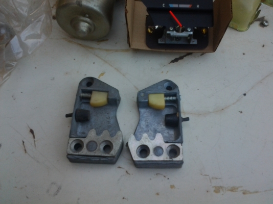 JOECLASSICขายอะไหล่520 521 620 720งานเก่าเก็บหลายรายการได้มาใหม่ๆสดๆร้อนๆมีทั้งอะไหล่ประดับยนต์  อะไหล่เครื่อง ของแท้งานเก่าเก็บสนใจอะไหล่ชิ้นไหนโทรสั่งได้เลยมีบริการจัดส่ง..