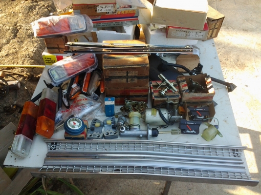 JOECLASSICขายอะไหล่520 521 620 720งานเก่าเก็บหลายรายการได้มาใหม่ๆสดๆร้อนๆมีทั้งอะไหล่ประดับยนต์  อะไหล่เครื่อง ของแท้งานเก่าเก็บสนใจอะไหล่ชิ้นไหนโทรสั่งได้เลยมีบริการจัดส่ง..