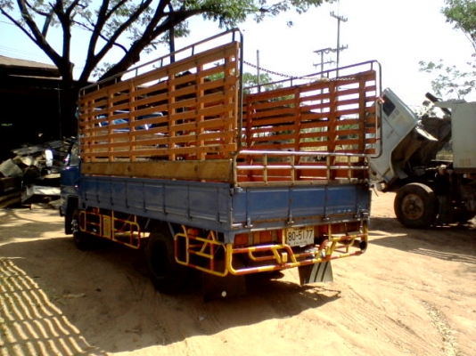 รถอีซูซุ NPR 115แรง สภาพสวยมาก รถอีซูซุ NPR 115แรง สภาพสวยมาก