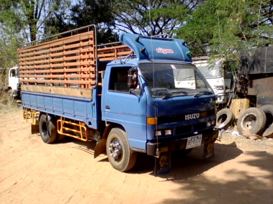 รถอีซูซุ NPR 115แรง สภาพสวยมาก รถอีซูซุ NPR 115แรง สภาพสวยมาก