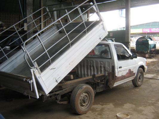 รับติดตั้งประกอบดั้มพ์ รถปิ๊กอัพ รถ 6 ล้อ ราคากันเอง ต่อเร็ว รับรองความแข็งแรงโดยวิศวกร