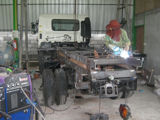 รับติดตั้งประกอบดั้มพ์ รถปิ๊กอัพ รถ 6 ล้อ ราคากันเอง ต่อเร็ว รับรองความแข็งแรงโดยวิศวกร