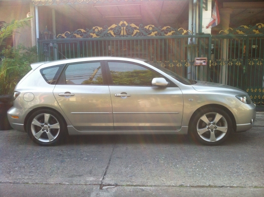 Mazda3 ปี2005 5ประตู TOP AT 2.0 สีเทา