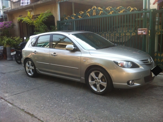 Mazda3 ปี2005 5ประตู TOP AT 2.0 สีเทา Mazda3 ปี2005 5ประตู TOP AT 2.0 สีเทา