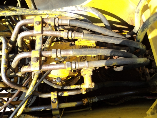 ขาย cobelco sk200 k907  ต่อรองได้ โทร 080-1253450