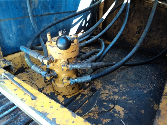 ขาย cobelco sk200 k907  ต่อรองได้ โทร 080-1253450