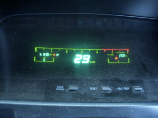 รถตู้หัวจรวจตาเพชรหนึ่งเดียว ใช้ในครอบครัว รายละเอียดเยอะ