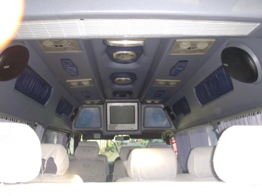 รถตู้หัวจรวจตาเพชรหนึ่งเดียว ใช้ในครอบครัว รายละเอียดเยอะ