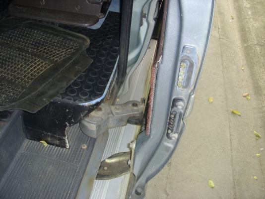 รถตู้หัวจรวจตาเพชรหนึ่งเดียว ใช้ในครอบครัว รายละเอียดเยอะ