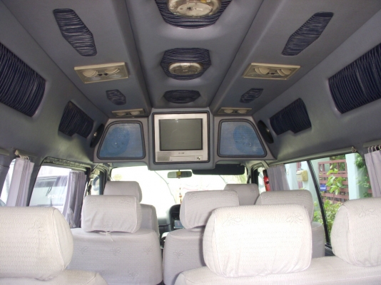 รถตู้หัวจรวจตาเพชรหนึ่งเดียว ใช้ในครอบครัว รายละเอียดเยอะ