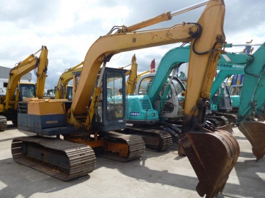 ขายรถขุดมือ 2 นำเข้าญี่ปุ่น KOMATSU PC60-3