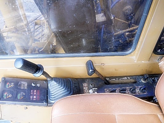 ยาวๆจัดไป cat e120b สนใจโทร 092-3309229 อี๊ด สองห้อง