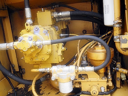 ยาวๆจัดไป cat e120b สนใจโทร 092-3309229 อี๊ด สองห้อง