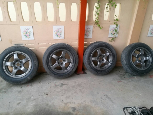 ล้อ skyline GT-R ขอบ 16 นิ้ว