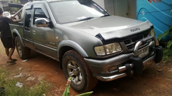 ISUZU DRAGONEYE 3.0 4X4 ห้างแท้ปี 2545 รถเดิมบางครับ คานหน้านเดิม เครื่องเดิม โฟใช้ไม่ได้ครับขายตัด200000 ด่วนค่ะ