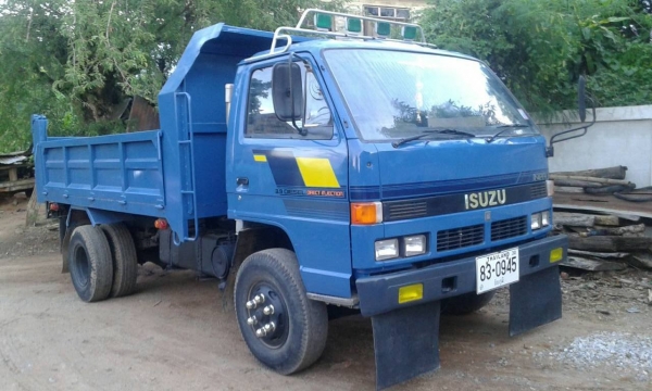 nprดั้ม6ล้อ