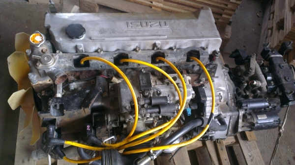 ขาย ISUZU HF1 + เกียร์ พร้อมใช้งาน57000 บาท  มีใบคุมเครื่อง ครับ