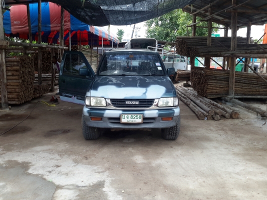 ขายรถอีซูซุดราก้อนอายโฟร์วิลเครื่อง2800 ขายรถอีซูซุดราก้อนอายโฟร์วิลเครื่อง2800