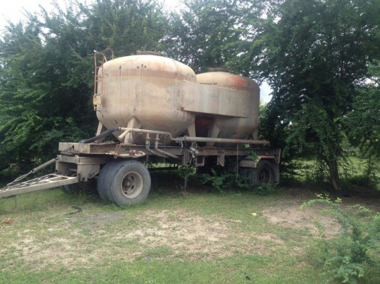 หางเต้าปูนพร้อมเต้าปูนตัวแม่ สภาพพร้อมใช้ ราคา200000บาท สนใจติดต่อได้ที่เบอร์ 084-7823249