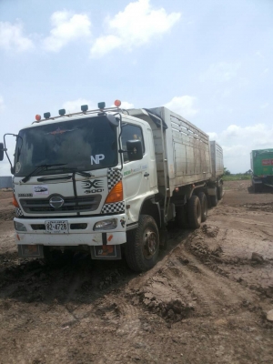 ขาย 10 ล้อพร้อมลูกพ่วง Hino ตามสภาพ มีหลายพ่วง ราคาคุยกันได้ 089-4836840