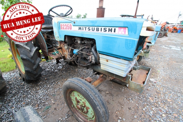 AUC 6 Code 001  แทรกเตอร์  เก่านอก Misubishi D2350  ราคา เริ่มต้นการประมูล 25,000 บาท