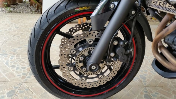 ER6N ปี 2011 รถวิ่งไป 15,000 กม. สภาพใหม่มาก ทะเบียนตอง