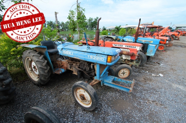 AUC 6 Code 003  แทรกเตอร์  ISEKI TS2210  ราคา เริ่มต้นการประมูล 30,000 บาท