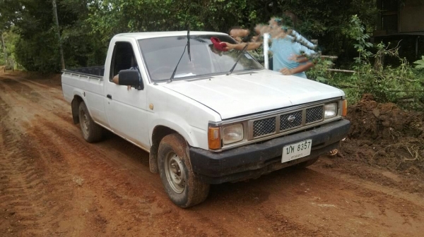 NISSAN BIG M 2.5TD สภาพสวยพร้อมใช้ แอร์มีนะครับ