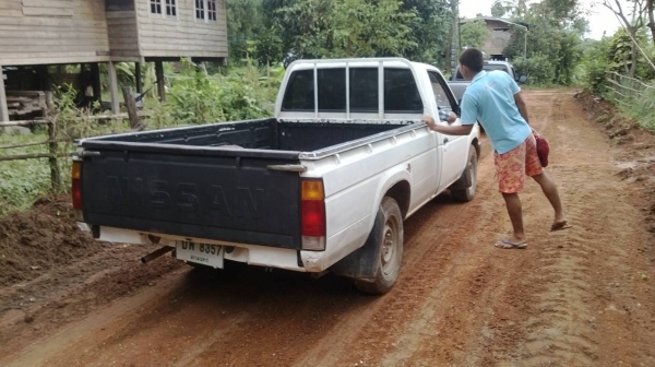 NISSAN BIG M 2.5TD สภาพสวยพร้อมใช้ แอร์มีนะครับ