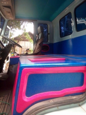 ขายรถบรรทุกหกล้อดัมพ์ ISUZU ROCKY เครื่อง 195 แรง กระบะดัมพ์ 4.40 เมตร ยาง 9.00 ทะเบียนพร้อม