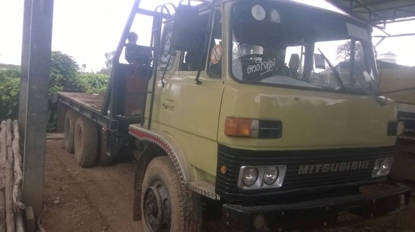 ขาย มิตซูบิชิ FUSO 215K  สิบล้อท้ายลาด