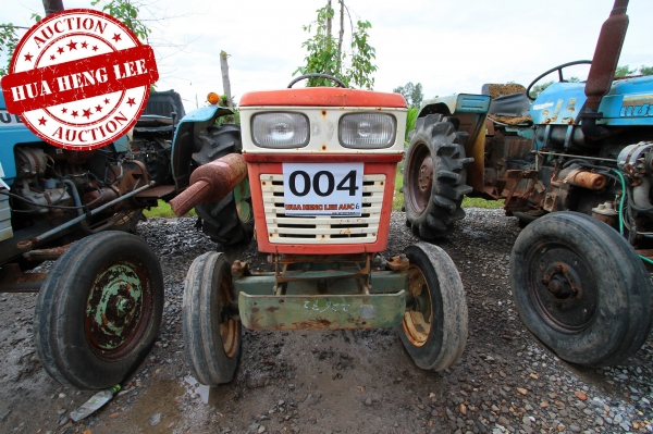 AUC 6 Code 004  แทรกเตอร์  Yanmar  ราคา เริ่มต้นการประมูล 30,000 บาท