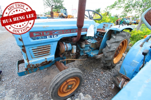 AUC 6 Code 006  แทรกเตอร์  HINOMOTO  ราคา เริ่มต้นการประมูล 40,000 บาท