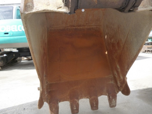 ขายรถขุดKOMATSU แทรคเหล็กปนยาง  สภาพสวย มือ 2นำเข้าจากญี่ปุ่น