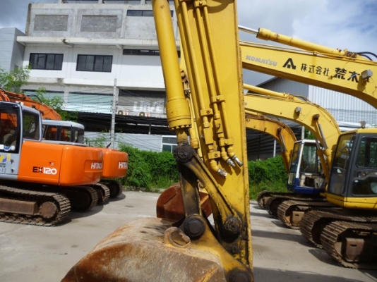 ขายรถขุดKOMATSU แทรคเหล็กปนยาง  สภาพสวย มือ 2นำเข้าจากญี่ปุ่น