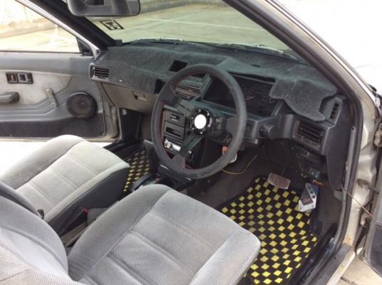 ขายรถมิตซู แชมป์ 3 ประตู ปี 92 เครื่องเดิม 1.5 เกียร์ออโต้ ติดแก๊ส LPG พวงมาลัยเพาเวอร์ ภายในเบาะสวยเดิม แอร์เย็น วิทยุ CD  ตัวถังเดิม สีเต็ม แร็คหลังคาพร้อม แม็ก 15 รถขับดี หายาก พร้อมใช้ครับ