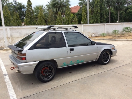 ขายรถมิตซู แชมป์ 3 ประตู ปี 92 เครื่องเดิม 1.5 เกียร์ออโต้ ติดแก๊ส LPG พวงมาลัยเพาเวอร์ ภายในเบาะสวยเดิม แอร์เย็น วิทยุ CD  ตัวถังเดิม สีเต็ม แร็คหลังคาพร้อม แม็ก 15 รถขับดี หายาก พร้อมใช้ครับ